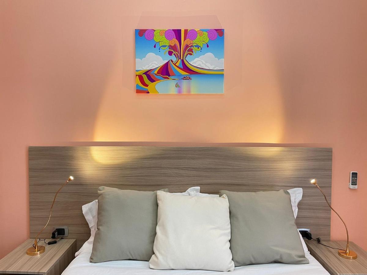 Holiday Naples Art Rooms Ngoại thất bức ảnh